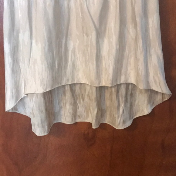 Silky cream patterned high low dress - Picture 3 of 5